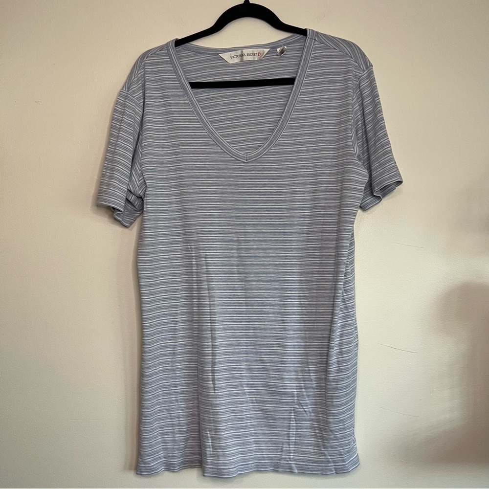 Victoria’s Secret Blue Striped V-Neck Lounge Sleep Shirt Size M